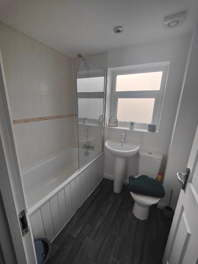 Shoreline Seaside Holiday Home Aberavon Beach Port Talbot Exterior foto